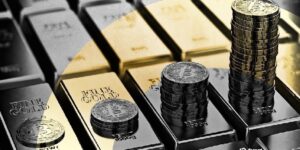 Professor Coin: Can Bitcoin Replace Gold?