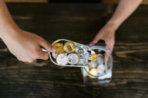 Has a Correction Signal Appeared in Bitcoin and Altcoins? Singapore-based Analysis Company Examined and Explained Options