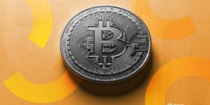 Bitcoin’s Slide to $64,000 Is a ‘Macro Shock,’ Not a Market Breakdown