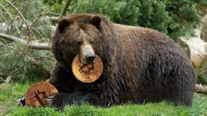 Renowned Analyst Says “Bitcoin’s Decline Isn’t Over,” Reveals Target Level – Expects $400,000 in the Long Term