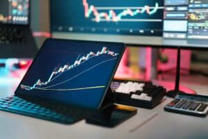 Ether, solana, xrp surge up to 10% as majors recover Saturday’s war-driven losses