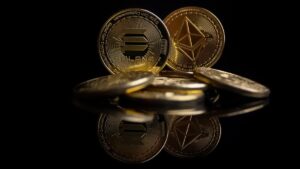 Aon Completes First Stablecoin Insurance Payment on Ethereum & Solana