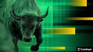 Ether outpaces bitcoin as ETF flows split and Ethereum activity jumps 41% on-week