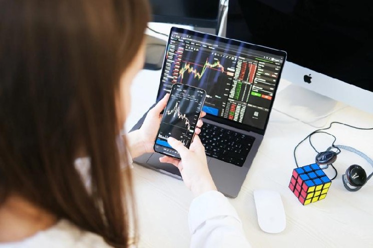Plasma Gains 14% & Longs Dominate: XPL Recovery Continues?