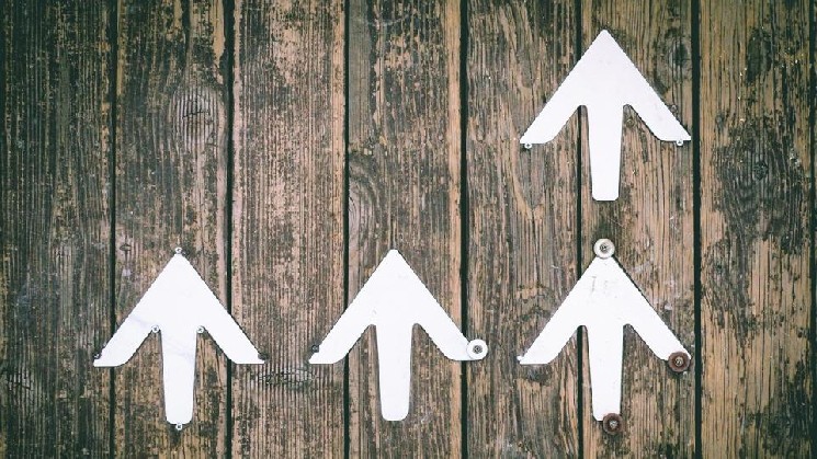 Bitcoin Jumps Above $63,000: Reversing June Losses & What's Next?