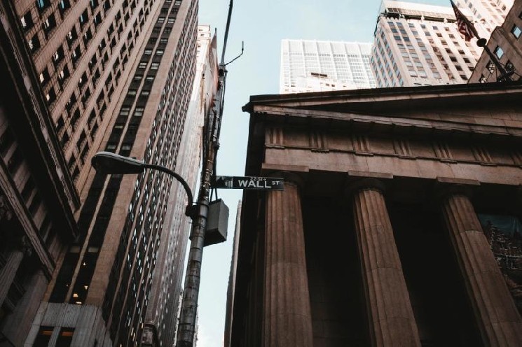 Billions Out of Bitcoin ETFs & Private Credit: Market Risks?