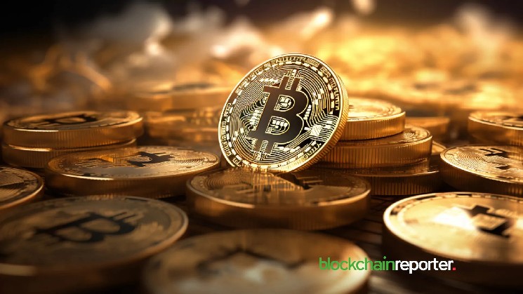 Bitcoin Nears Fidelity's Power Law Support – Bounce Needed?