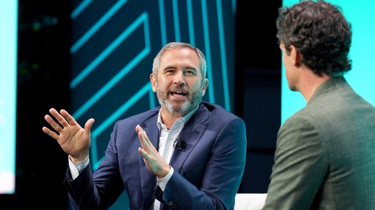 OpenAI Trails Anthropic: Losses Deepen, Altman Pauses AI
